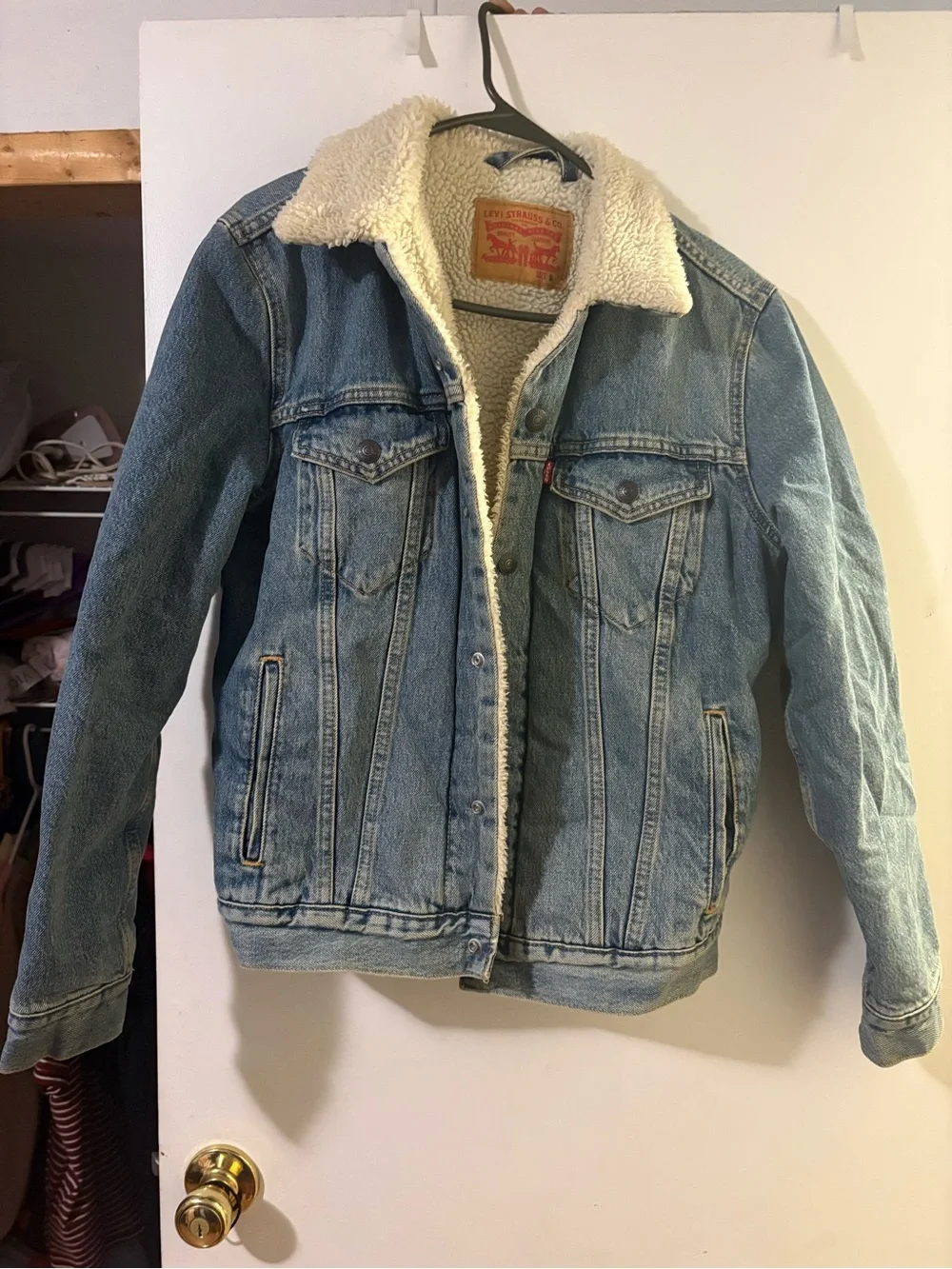 Levi's Light Blue Denim Jacket with Cream Sherpa Collar - Picture 1 of 4